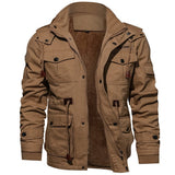 Stilfuld commander-jakke